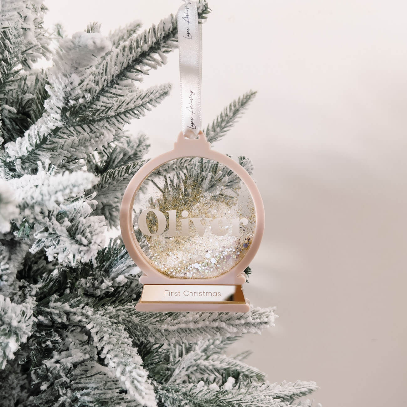 Shaker Snow Globe Bauble